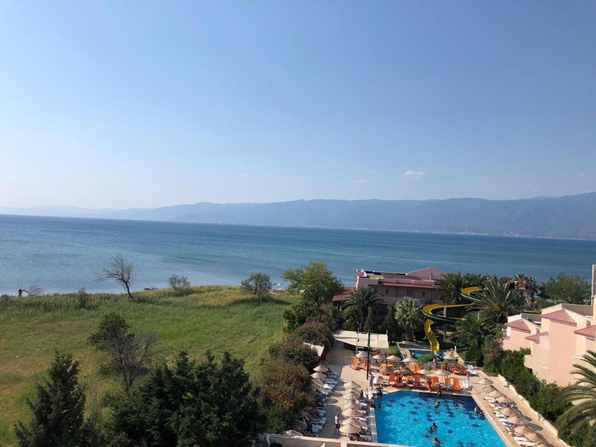 Afytos Oeren Park Mtk Hotel Exterior photo