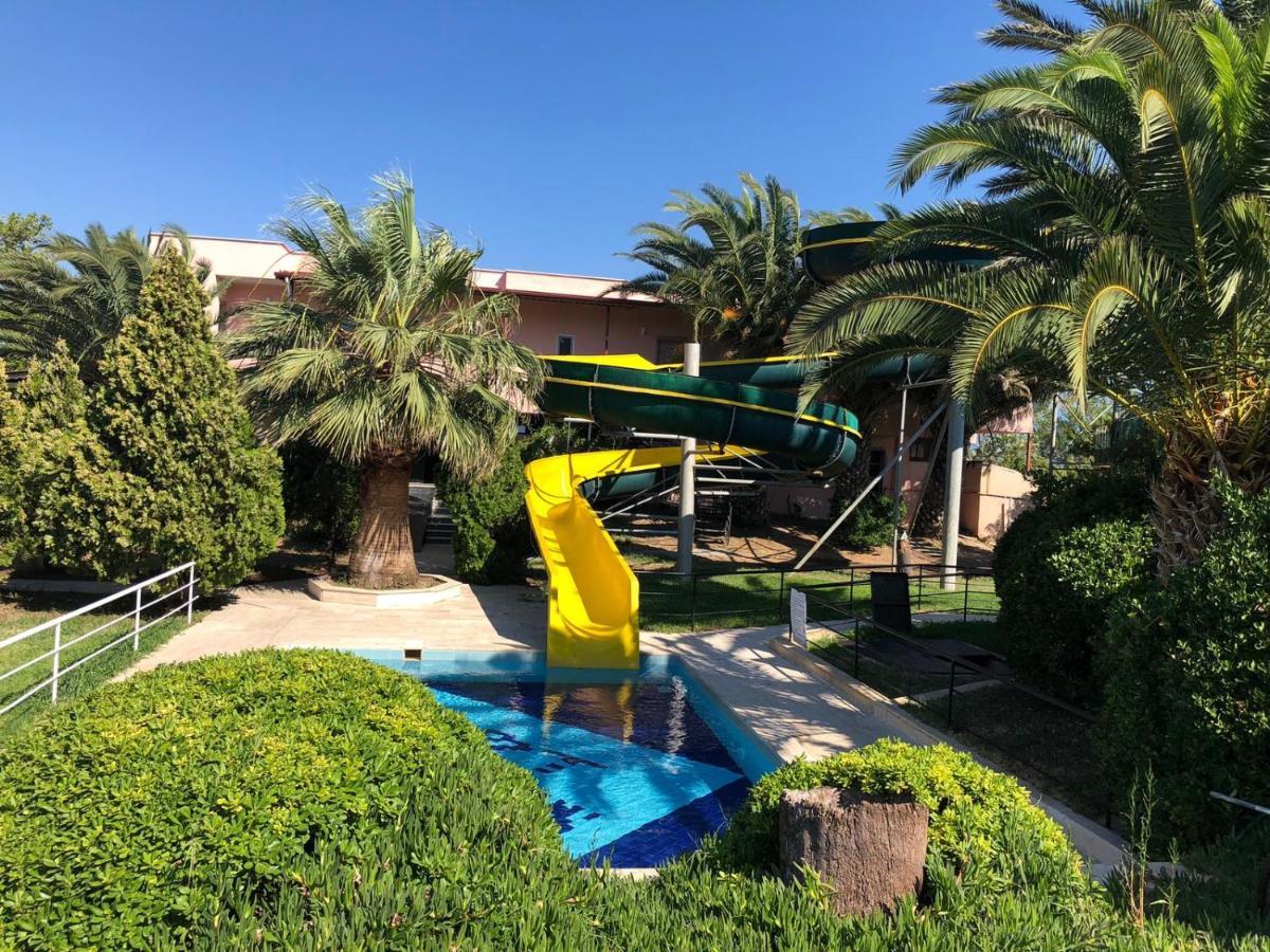 Afytos Oeren Park Mtk Hotel Exterior photo