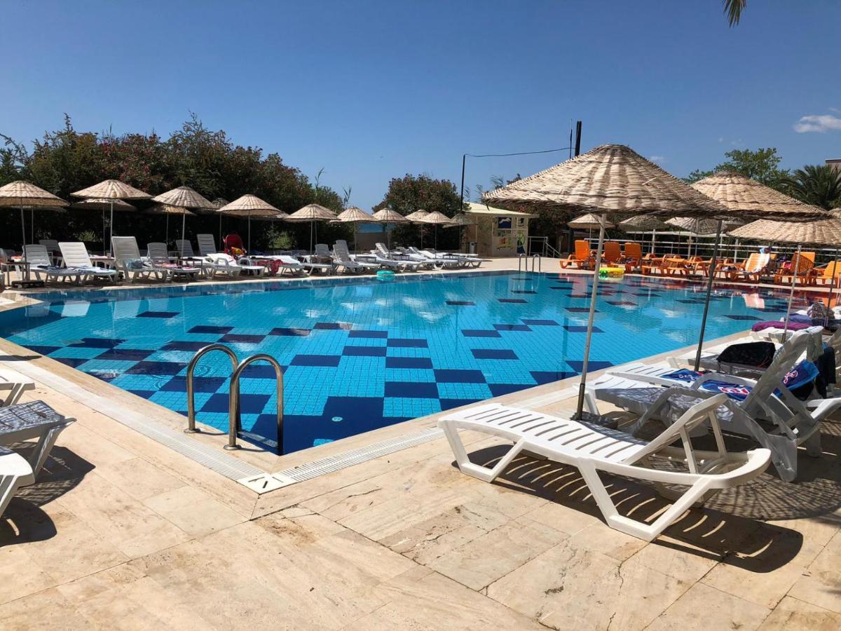 Afytos Oeren Park Mtk Hotel Exterior photo
