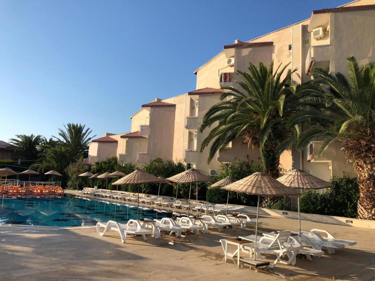 Afytos Oeren Park Mtk Hotel Exterior photo