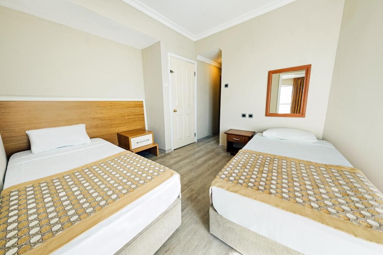 Afytos Oeren Park Mtk Hotel Exterior photo